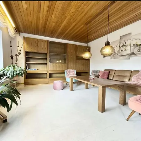 Yolki Haus Moderne Apartments, Nahe Woelfersheimer شقة Wölfersheim