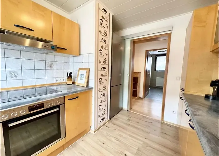 Yolki Haus Moderne Apartments, Nahe Woelfersheimer *